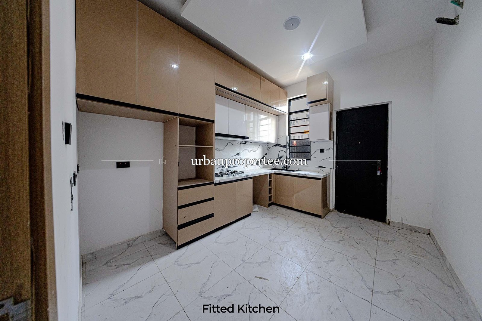Stunning 4-Bedroom Luxury Home in Lekki Phase 1