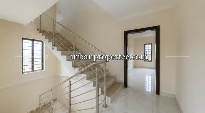 3 bedroom Maisonette with BQ